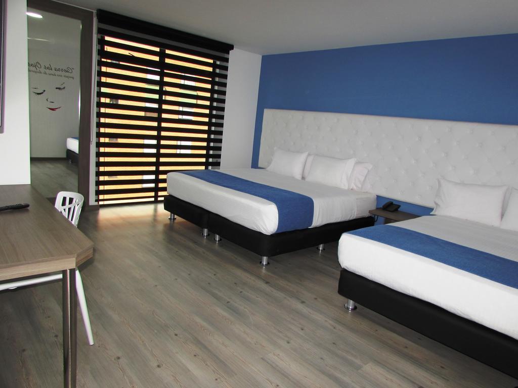 Aw Hotel Plaza Miranda Bogota Room photo