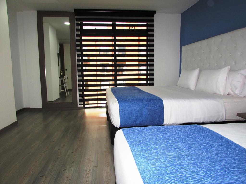 Aw Hotel Plaza Miranda Bogota Room photo