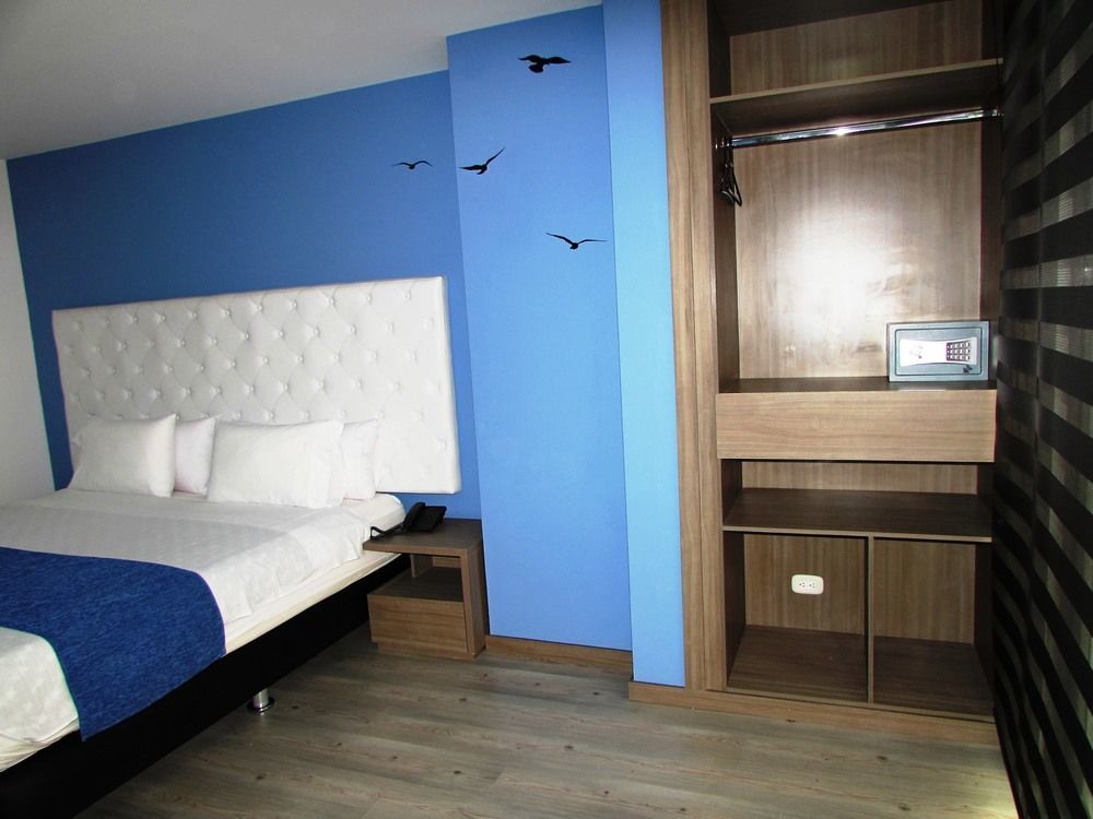 Aw Hotel Plaza Miranda Bogota Exterior photo