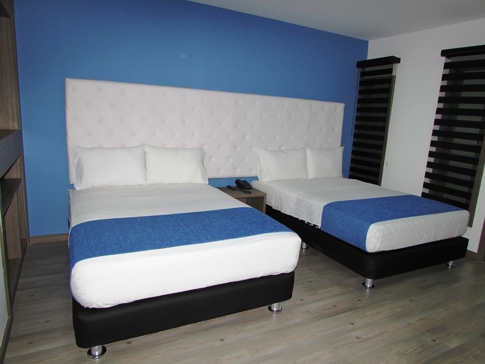Aw Hotel Plaza Miranda Bogota Exterior photo