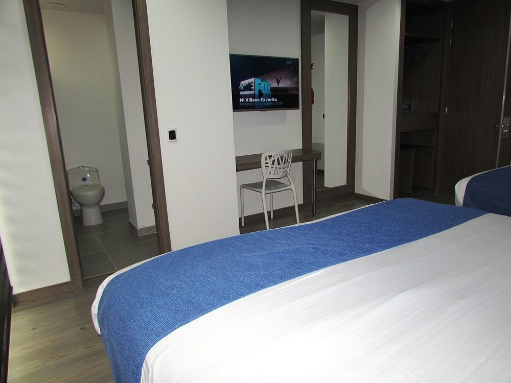 Aw Hotel Plaza Miranda Bogota Exterior photo