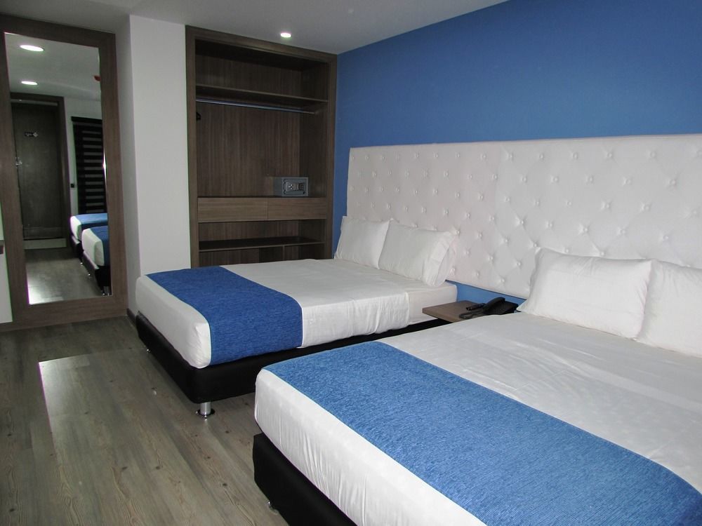 Aw Hotel Plaza Miranda Bogota Exterior photo
